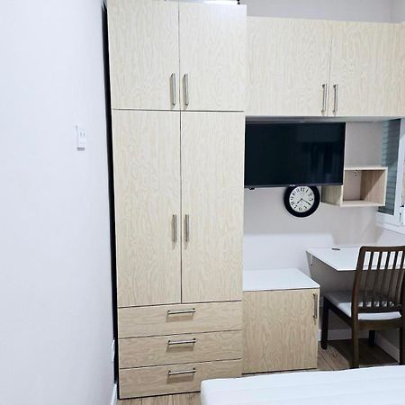Acogedor Apartamento En Atocha By Bebalmy Madrid Luaran gambar