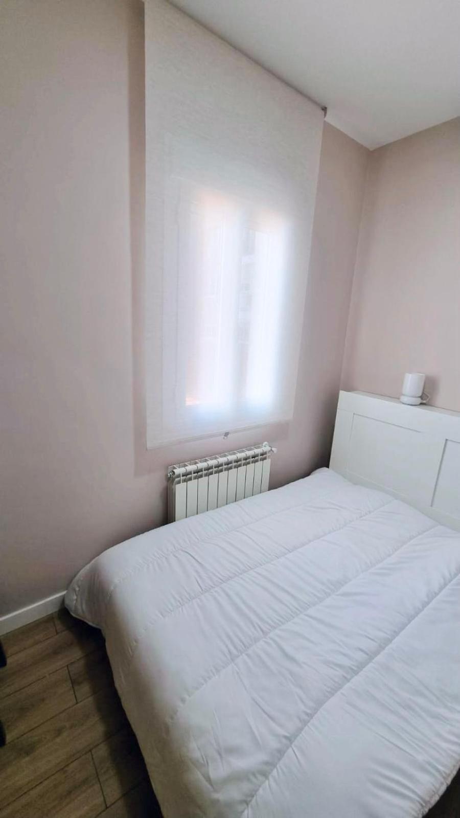 Acogedor Apartamento En Atocha By Bebalmy Madrid Luaran gambar