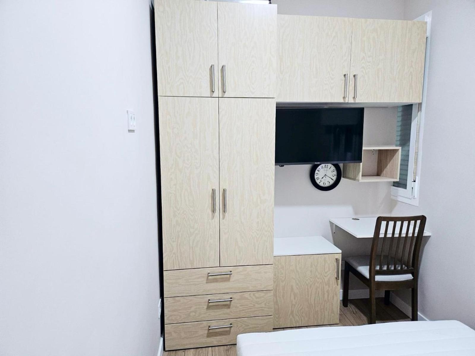 Acogedor Apartamento En Atocha By Bebalmy Madrid Luaran gambar